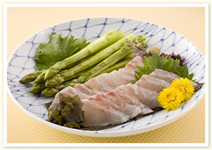 鯛とアスパラの昆布じめ