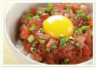 まぐろのユッケ風丼