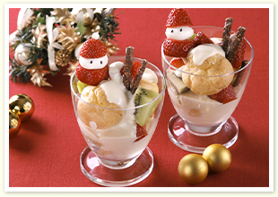 クリスマスのグラススイーツ