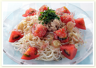 トマトと薬味のぶっかけそうめん