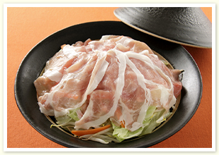 こんもり野菜と豚しゃぶ肉の蒸し鍋